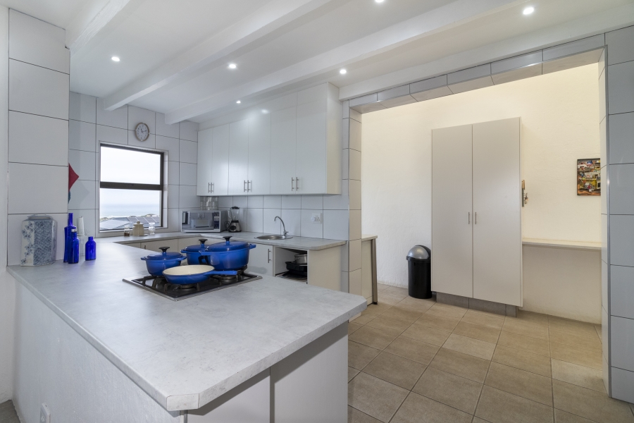 6 Bedroom Property for Sale in West Beach Eastern Cape